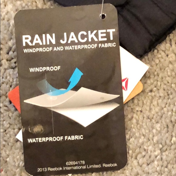 NWT Men’s Reebok 1/2 ZIP Pullover Jacket - Picture 12 of 15